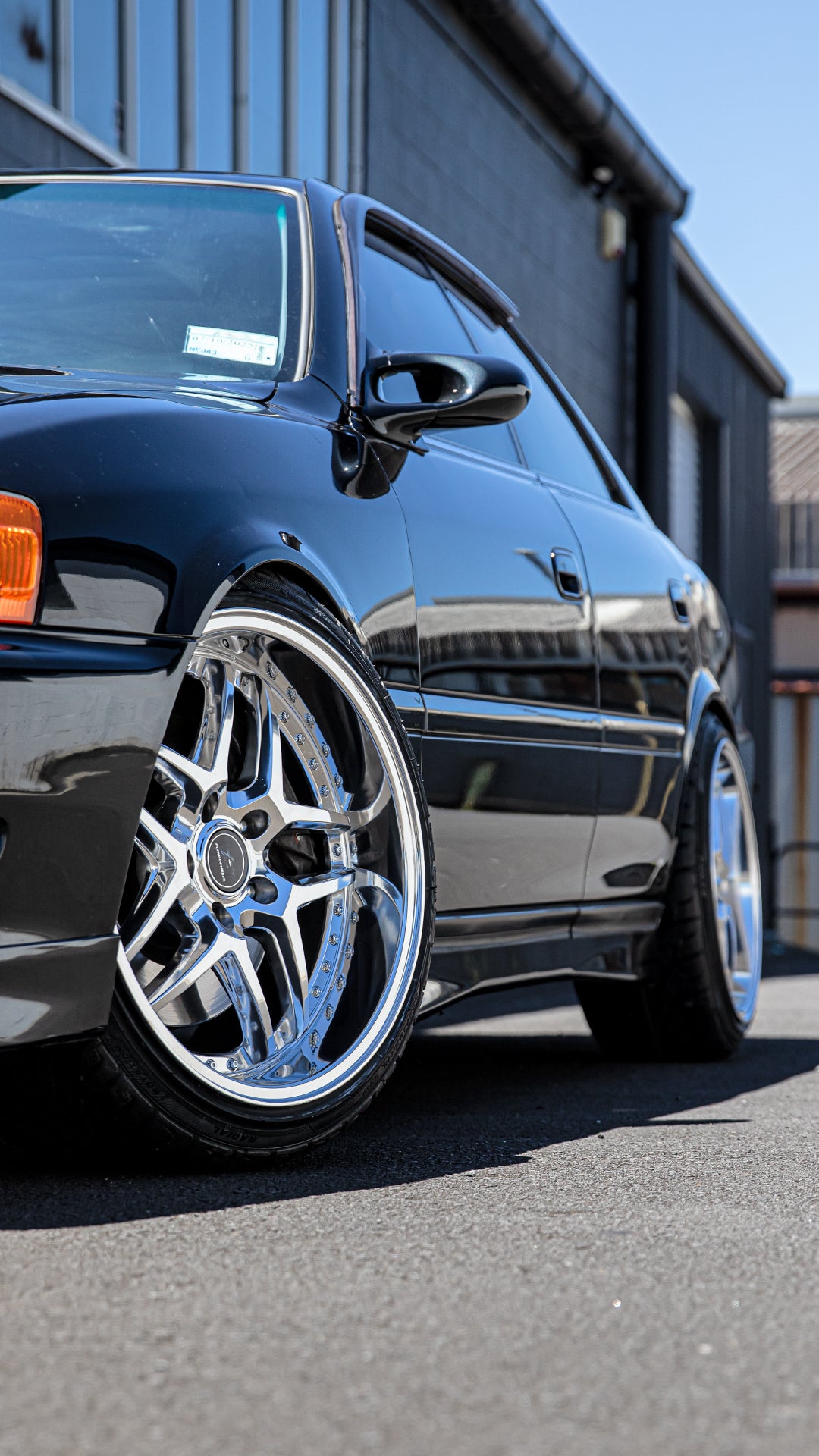 Forum Vice (Polish Chrome)